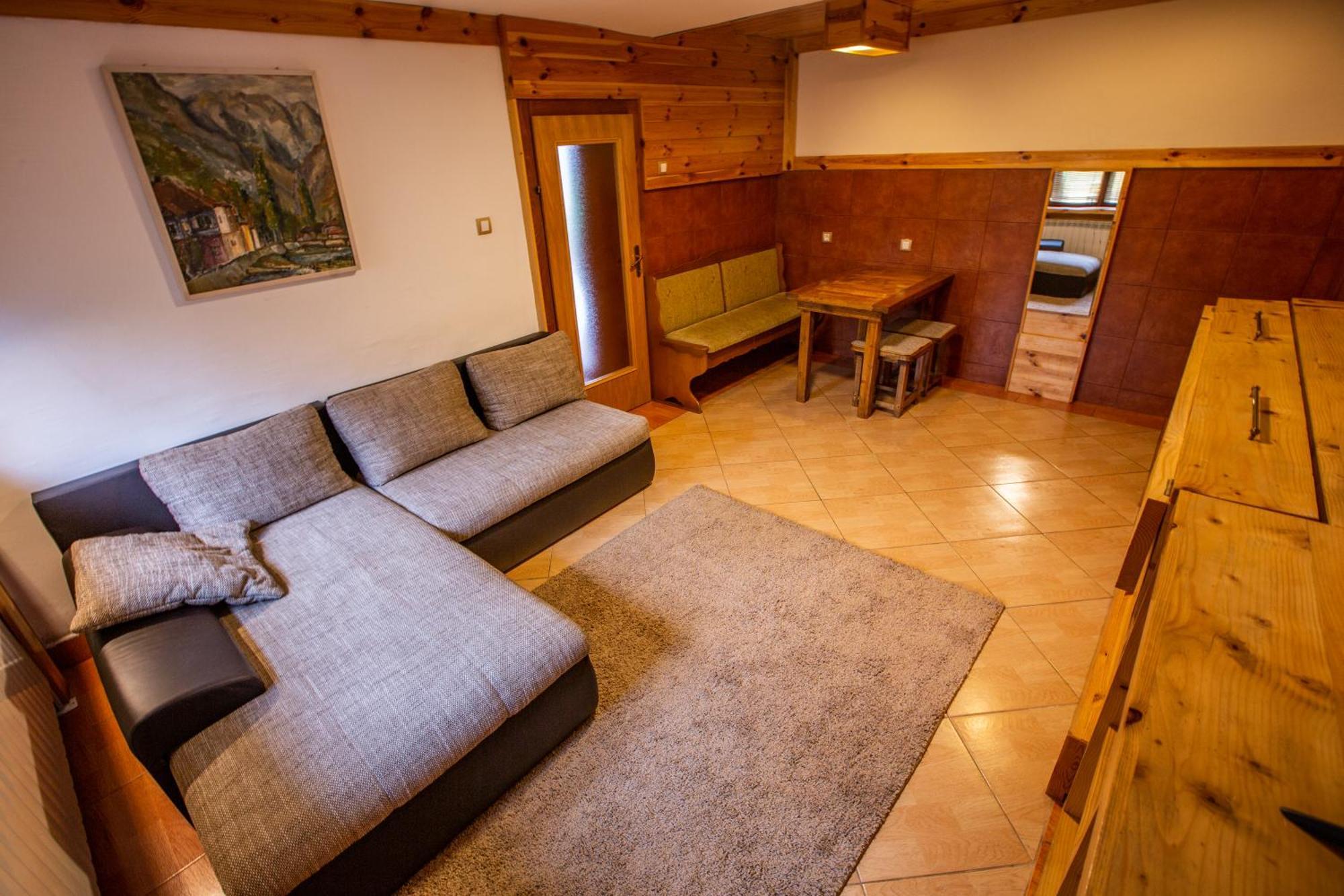 Apartment Tango